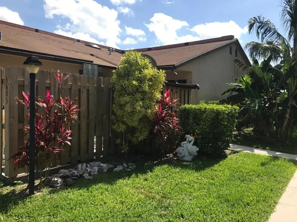 3603 Waterview Circle Palm Springs FL 33461
