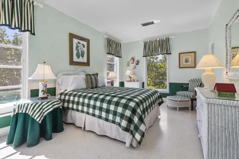 15 S Beach Road Jupiter Island FL 33455