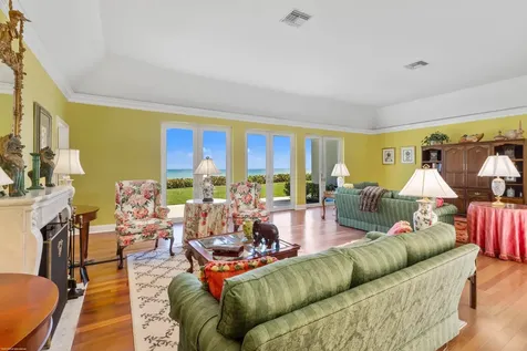 15 S Beach Road Jupiter Island FL 33455