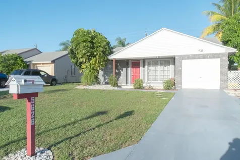 5628 Pebble Brook Lane Boynton Beach FL 33472