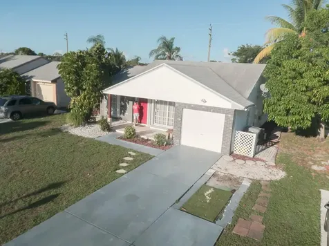 5628 Pebble Brook Lane Boynton Beach FL 33472