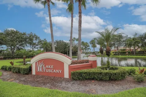 2242 Sw Panther Trace Stuart FL 34997