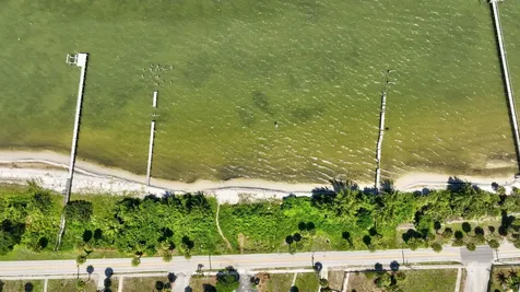 602 S Indian River Drive Fort Pierce FL 34950