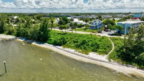 602 S Indian River Drive Fort Pierce FL 34950