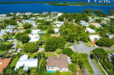 701 Buoy Road North Palm Beach FL 33408