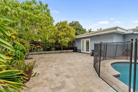 808 Wright Drive Lake Worth FL 33461