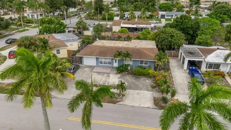 808 Wright Drive Lake Worth FL 33461