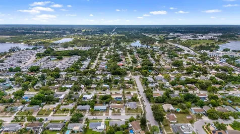 808 Wright Drive Lake Worth FL 33461