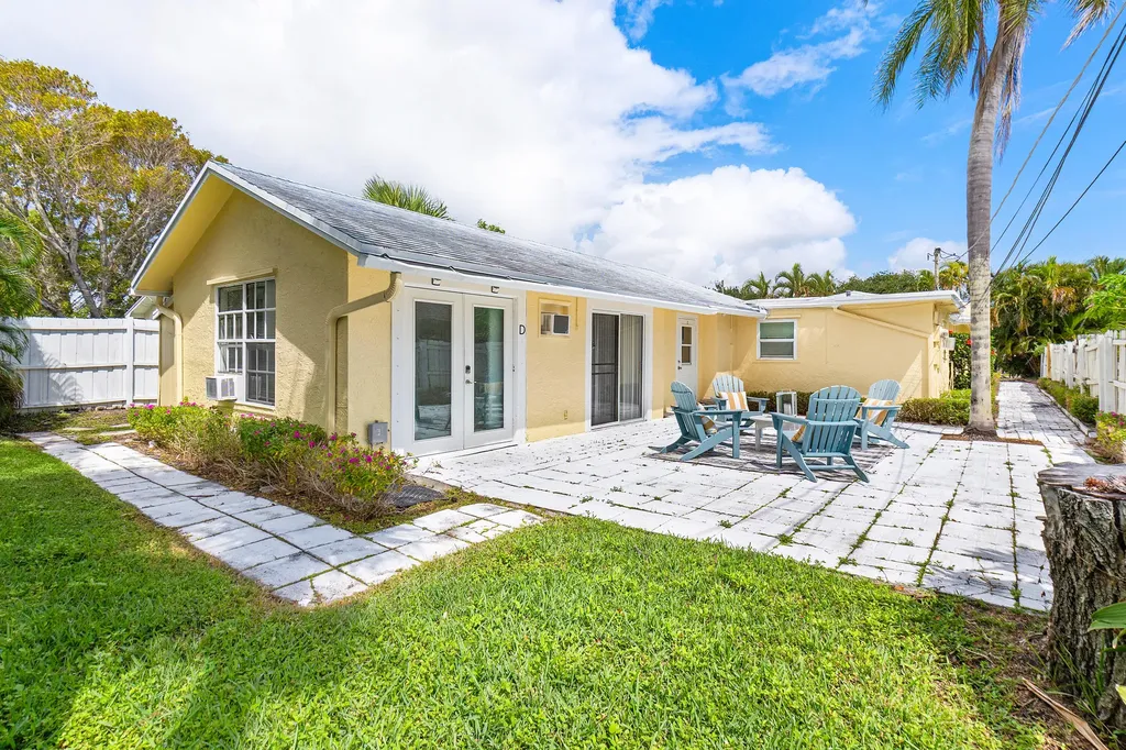 624 Allen Avenue Delray Beach FL 33483