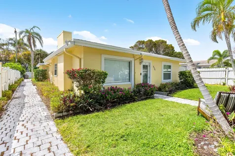 624 Allen Avenue Delray Beach FL 33483