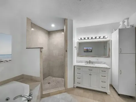 1610 Presidential Way West Palm Beach FL 33401