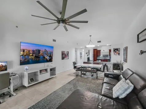 1610 Presidential Way West Palm Beach FL 33401