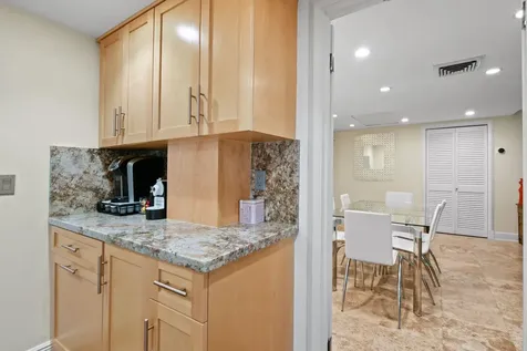 226 Brazilian Avenue Palm Beach FL 33480