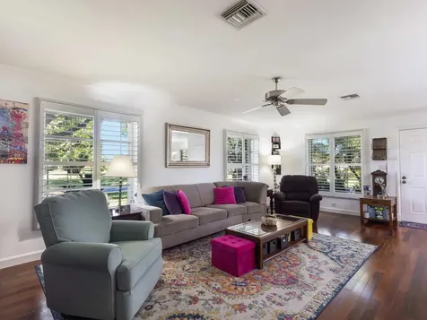 517 Se 27th Terrace Boynton Beach FL 33435