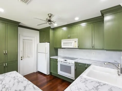 517 Se 27th Terrace Boynton Beach FL 33435