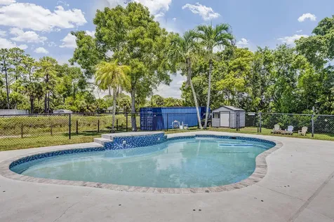 16911 Tangerine Boulevard Loxahatchee FL 33470