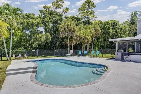 16911 Tangerine Boulevard Loxahatchee FL 33470