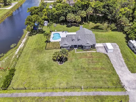 16911 Tangerine Boulevard Loxahatchee FL 33470