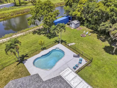 16911 Tangerine Boulevard Loxahatchee FL 33470