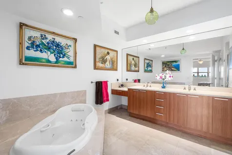 2650 Lake Shore Drive Riviera Beach FL 33404