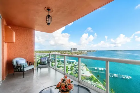 2650 Lake Shore Drive Riviera Beach FL 33404