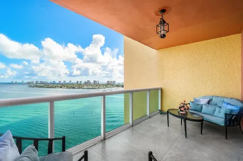 2650 Lake Shore Drive Riviera Beach FL 33404