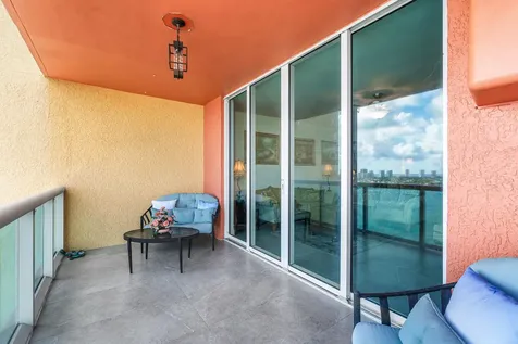 2650 Lake Shore Drive Riviera Beach FL 33404