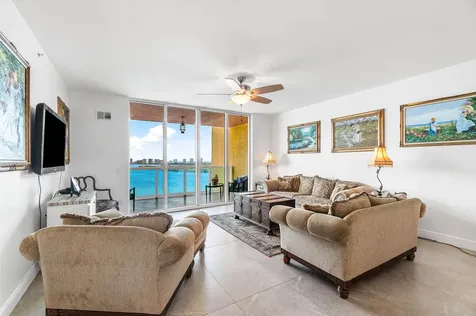 2650 Lake Shore Drive Riviera Beach FL 33404