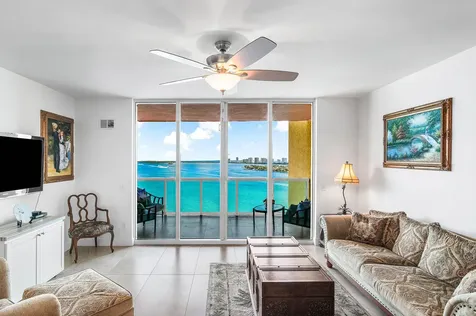2650 Lake Shore Drive Riviera Beach FL 33404
