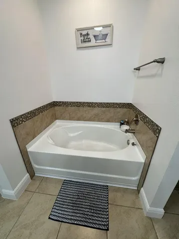 5252 Nw East Piper Circle Port Saint Lucie FL 34986