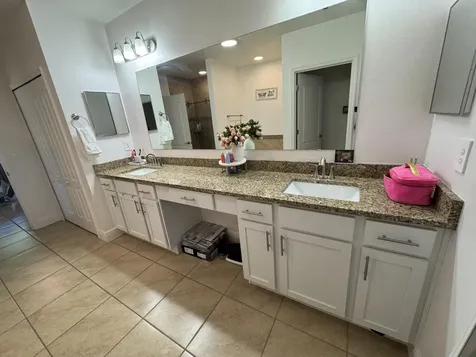 5252 Nw East Piper Circle Port Saint Lucie FL 34986