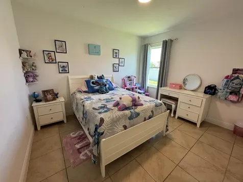 5252 Nw East Piper Circle Port Saint Lucie FL 34986