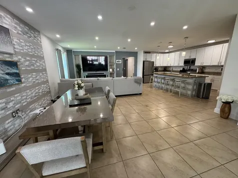 5252 Nw East Piper Circle Port Saint Lucie FL 34986
