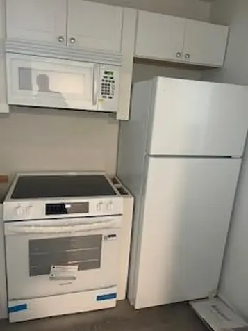 230 Canterbury J West Palm Beach FL 33417
