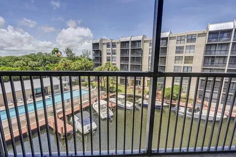 21 Royal Palm Way Boca Raton FL 33432