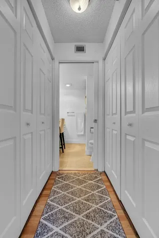 21 Royal Palm Way Boca Raton FL 33432