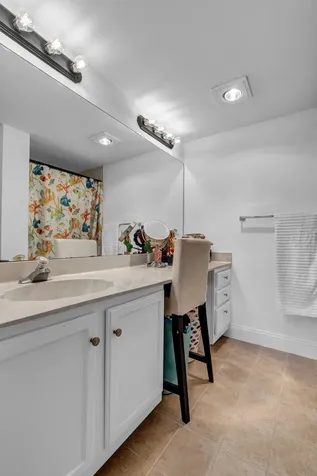 21 Royal Palm Way Boca Raton FL 33432