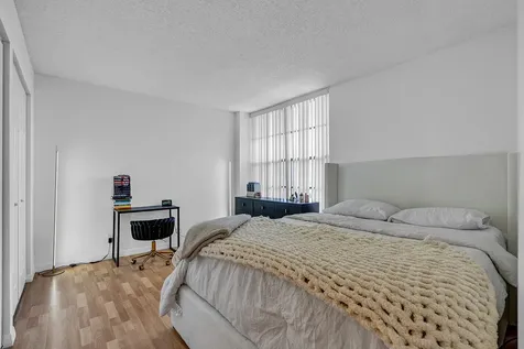 21 Royal Palm Way Boca Raton FL 33432