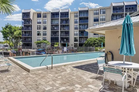 21 Royal Palm Way Boca Raton FL 33432