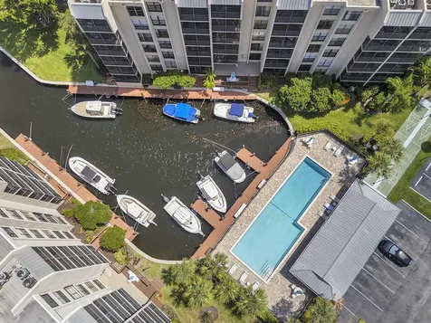 21 Royal Palm Way Boca Raton FL 33432