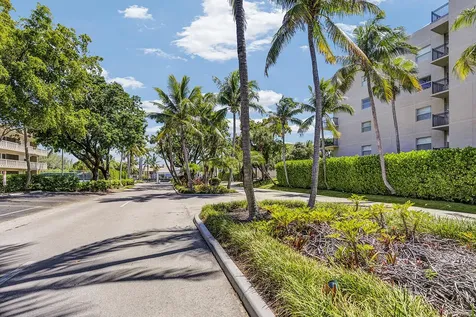 21 Royal Palm Way Boca Raton FL 33432