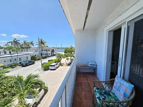 339 Virginia Street Hollywood FL 33019