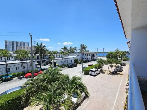 339 Virginia Street Hollywood FL 33019