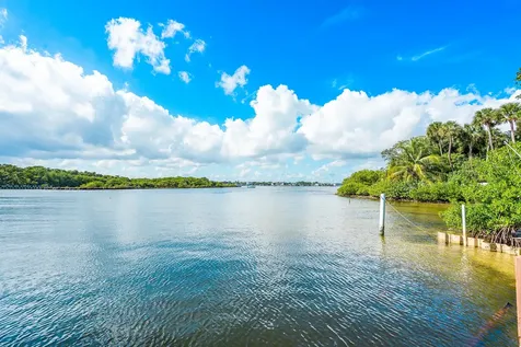 3070 S Ocean Boulevard Manalapan FL 33462