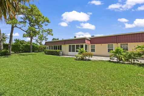 647 Marlboro Oval Lake Worth FL 33467