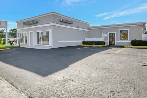 3379 S Military Trail Lake Worth FL 33463