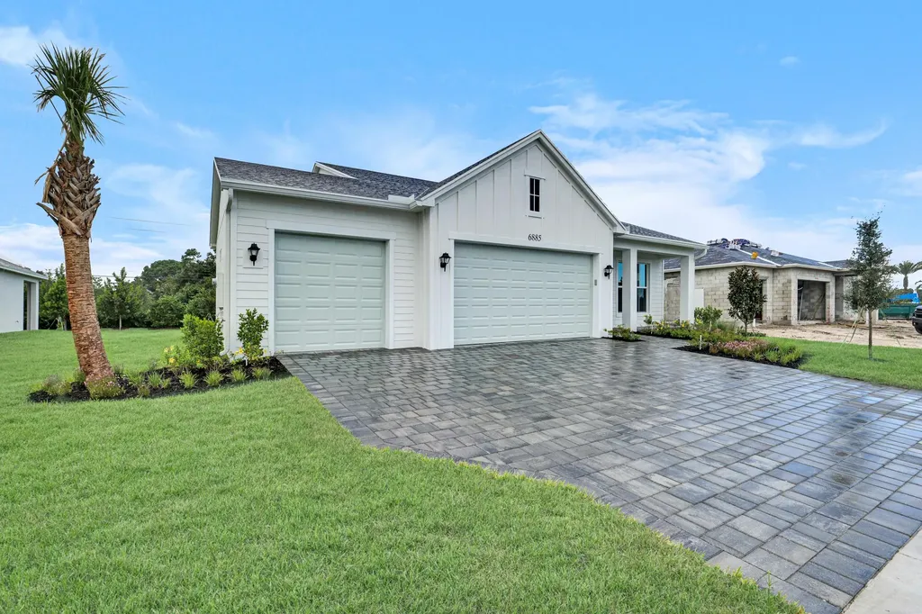 6885 68th Square Vero Beach FL 32967