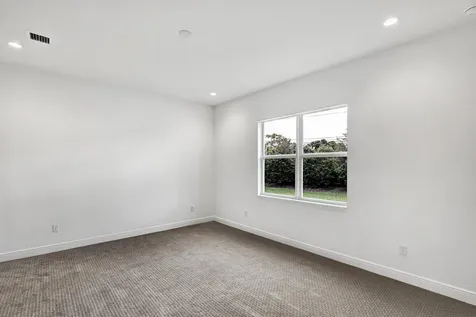 6885 68th Square Vero Beach FL 32967