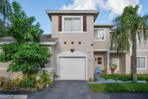 819 Nw 42 Place Deerfield Beach FL 33064