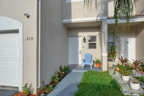 819 Nw 42 Place Deerfield Beach FL 33064